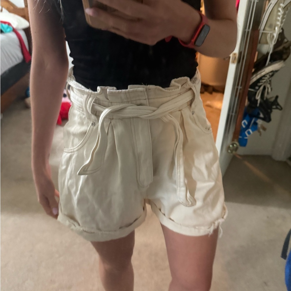 Women's Cream Tie-Waist paper bag Shorts